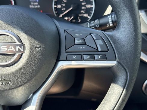 Used 2025 Nissan Altima 2.5 SV w/ SV Special Edition Package FWD image 9