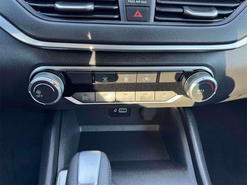 Used 2022 Nissan Altima 2.5 S image 28