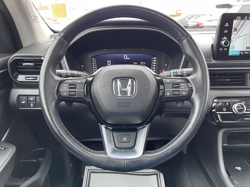 Used 2023 Honda Pilot Elite image 6