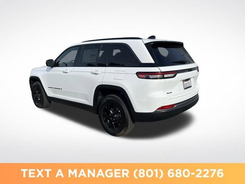 New 2026 Jeep Grand Cherokee Altitude AWD/4WD image 3
