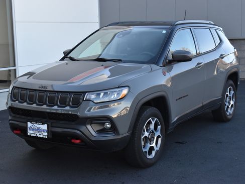 Used 2022 Jeep Compass Trailhawk w/ Trailhawk Convenience Group image 13