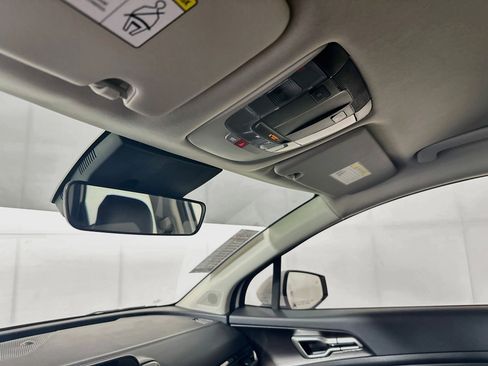 Used 2025 Kia Sportage EX FWD image 18