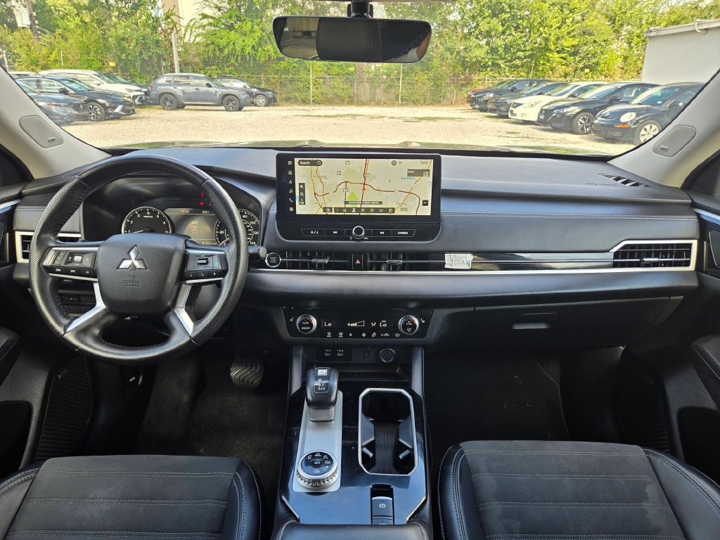 Used 2025 Mitsubishi Outlander SE AWD/4WD image 25