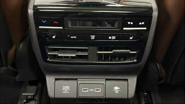 Used 2024 Acura MDX w/ Advance Package AWD/4WD image 35