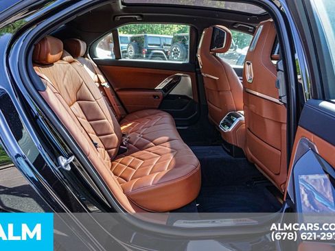 Used 2023 BMW 740i w/ Parking Assistance Package RWD image 22