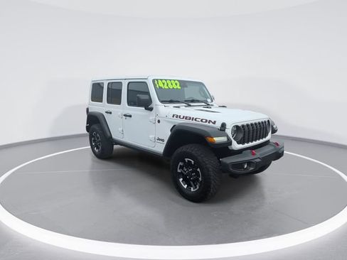 Used 2025 Jeep Wrangler Unlimited Rubicon w/ Safety Group AWD/4WD image 2