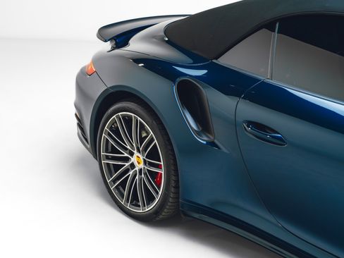 Used 2019 Porsche 911 Turbo AWD/4WD image 35