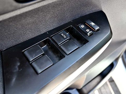 Used 2016 Toyota Tundra SR5 RWD image 17