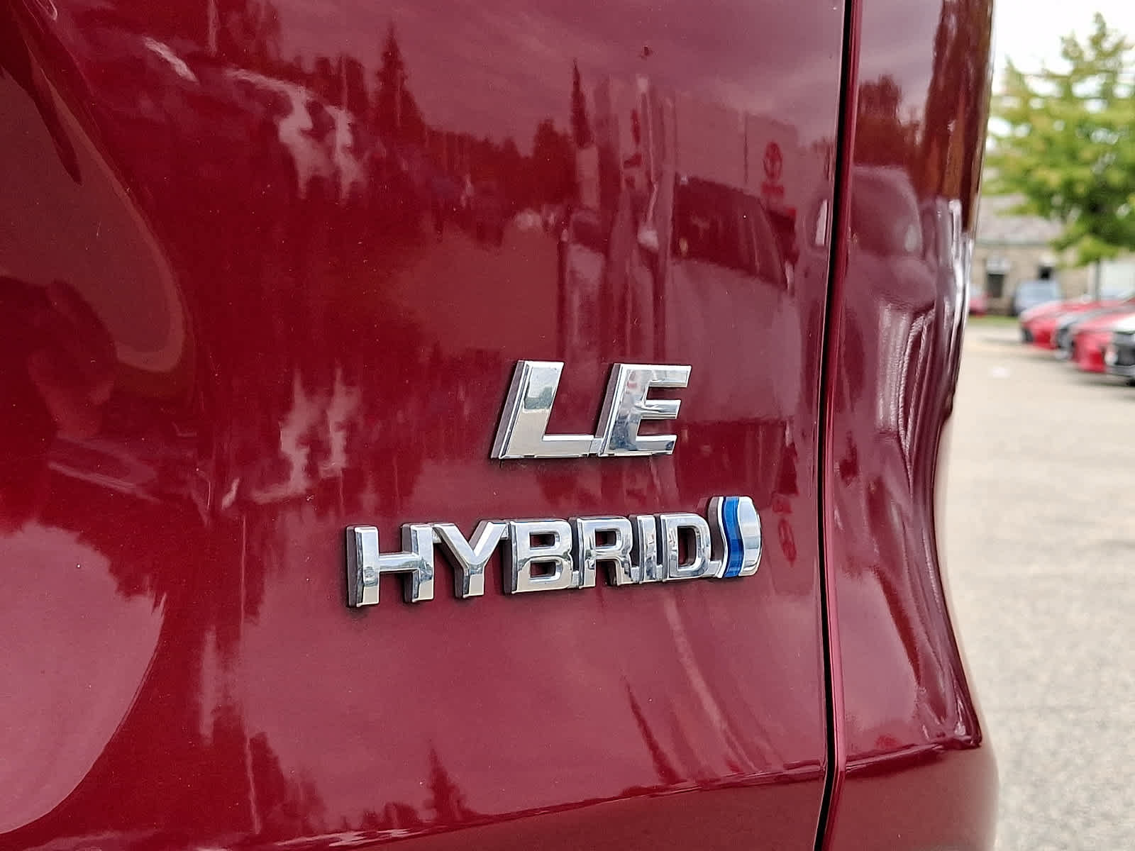 Certified 2020 Toyota RAV4 LE w/ Carpet Mat Package AWD/4WD image 33