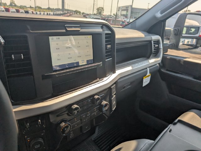 New 2027 Ford F350 XL w/ XL Chrome Package AWD/4WD image 22