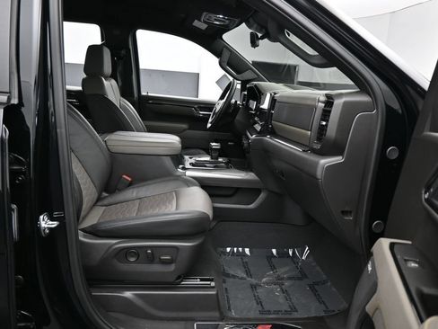 Used 2025 Chevrolet Silverado 1500 ZR2 w/ Technology Package AWD/4WD image 52