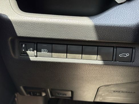 Used 2024 Toyota RAV4 XLE w/ Convenience Package image 17