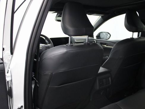 Used 2025 Toyota Camry XSE image 18