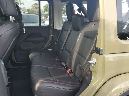 New 2026 Jeep Wrangler Unlimited Rubicon w/ Steel Bumper Group image 13