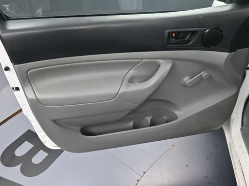 Used 2013 Toyota Tacoma 2WD Regular Cab image 13