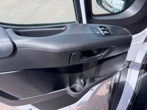 Used 2025 RAM ProMaster 2500 w/ U-Haul Equipment Group image 12