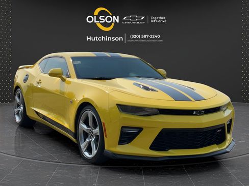 Used 2018 Chevrolet Camaro SS RWD image 14