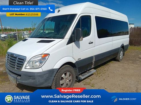 Used 2013 Freightliner Sprinter 2500 RWD image 1
