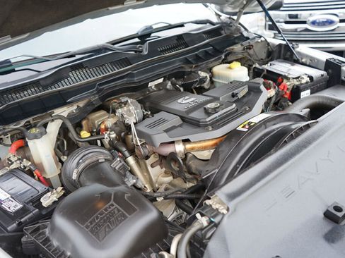 Used 2017 RAM 2500 Laramie w/ Sport Appearance Group image 9