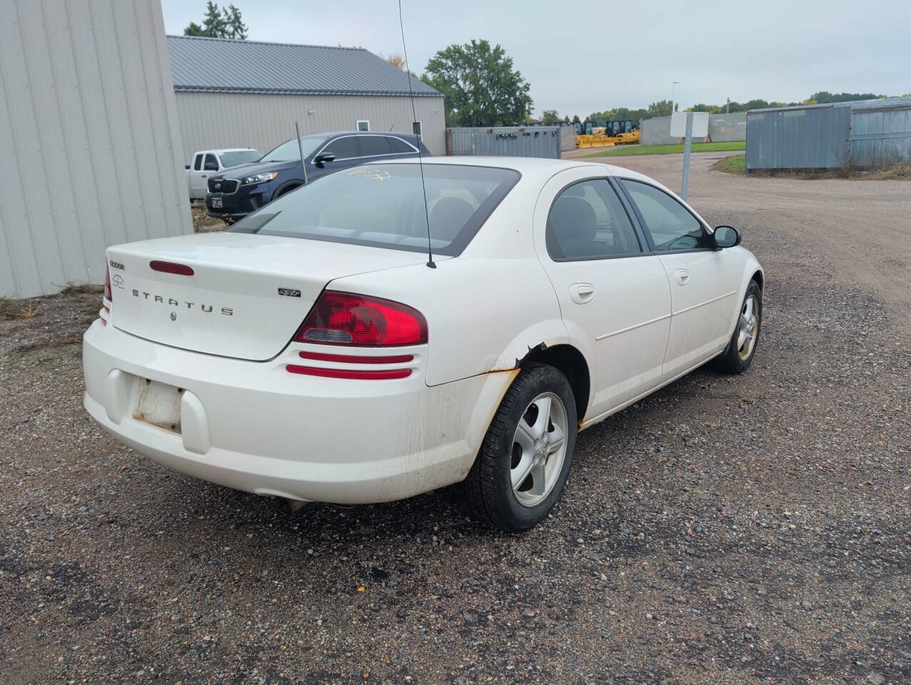 Used 2005 Dodge Stratus SXT FWD image 5
