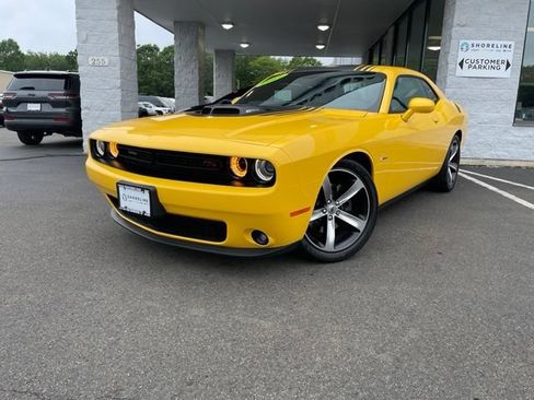 Used 2017 Dodge Challenger R/T Plus RWD image 1