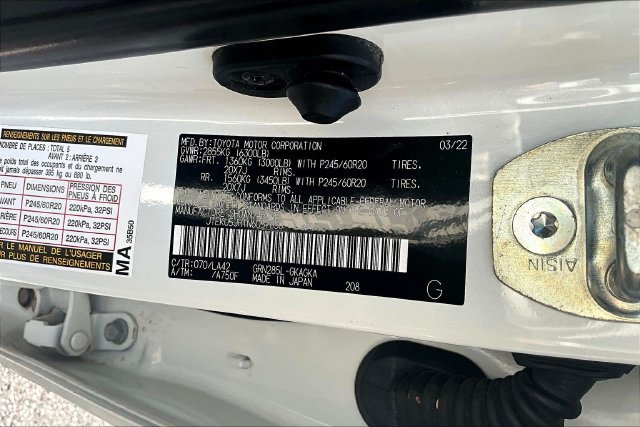 Used 2022 Toyota 4Runner Limited AWD/4WD image 19