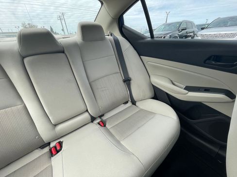 Used 2025 Nissan Altima 2.5 SV image 37