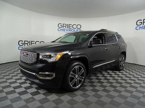 Used 2018 GMC Acadia Denali w/ Technology Package AWD/4WD image 11