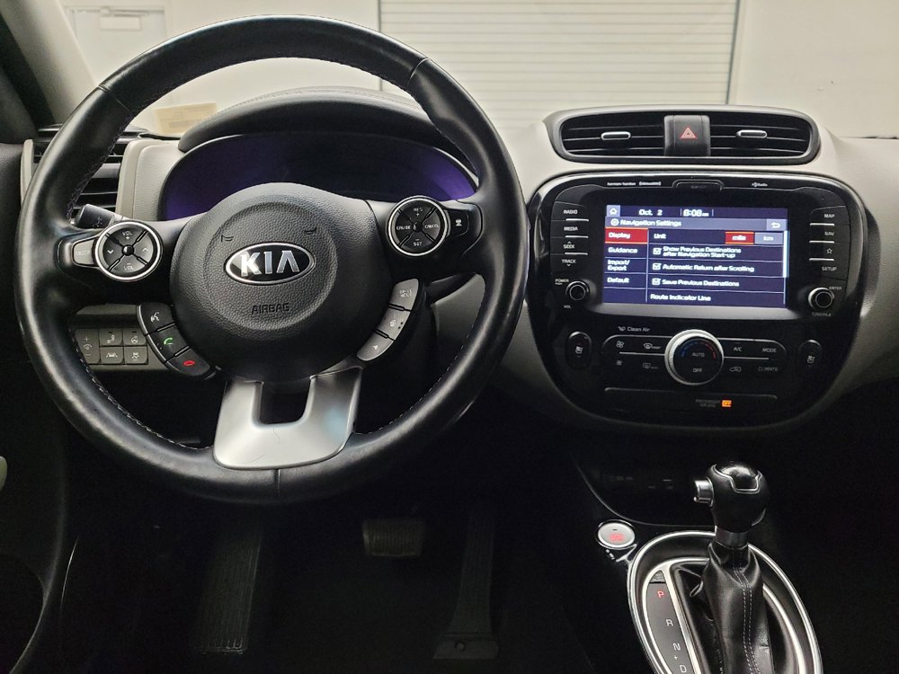Used 2019 Kia Soul + w/ Primo Package FWD image 22