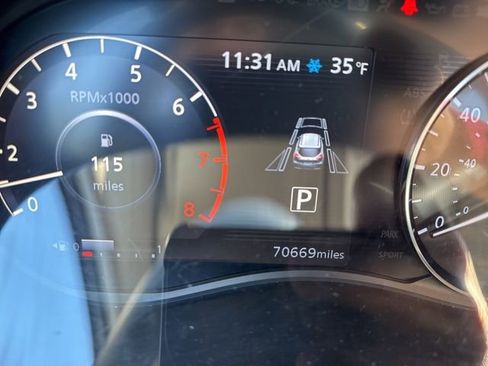 Used 2021 Nissan Kicks SV image 21