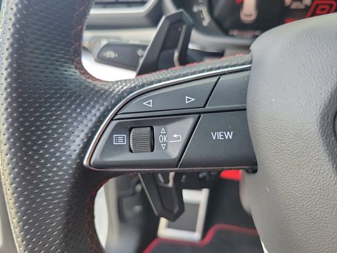Used 2022 Lamborghini Urus AWD/4WD image 25