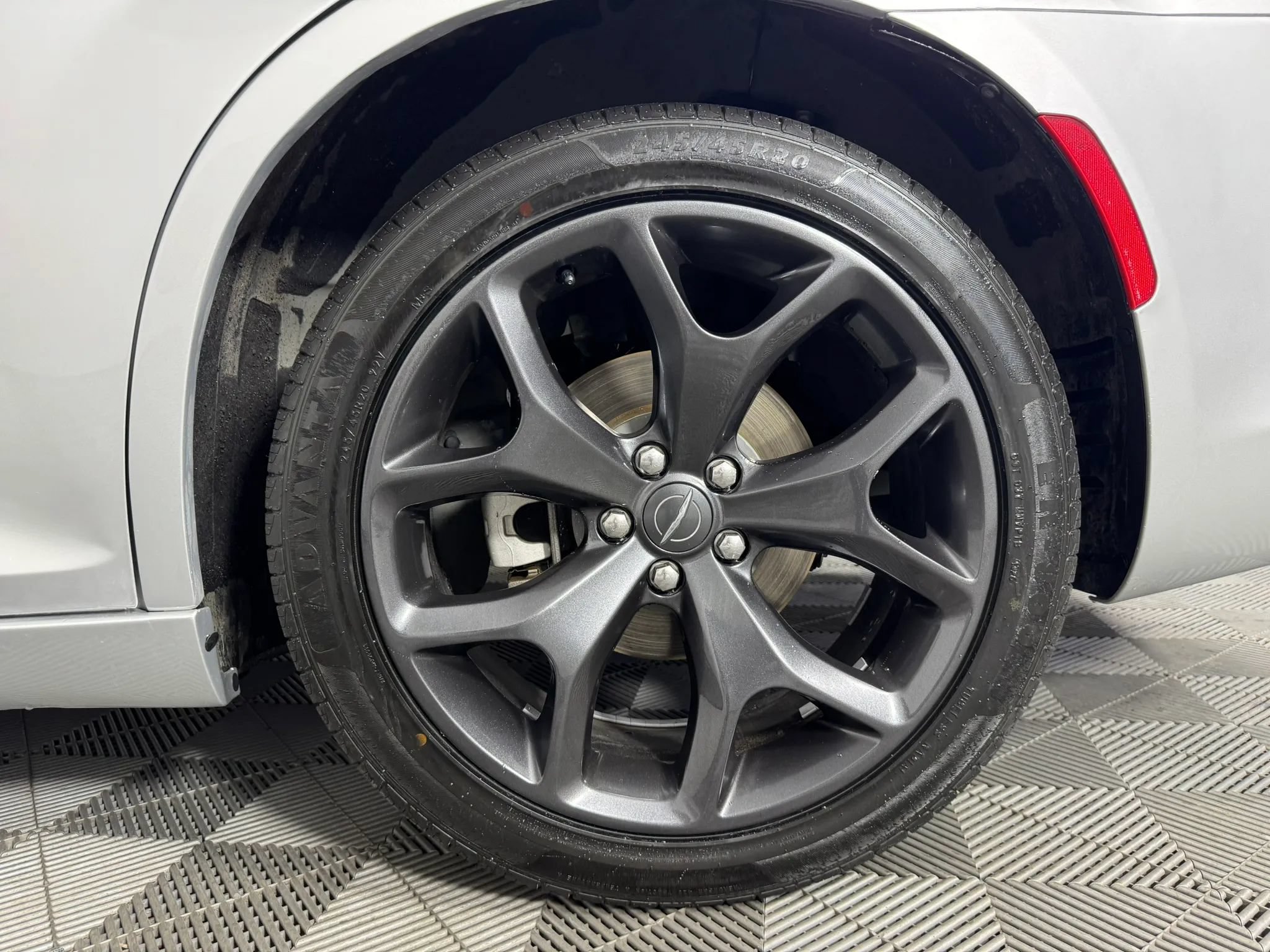 Used 2023 Chrysler 300 S RWD image 45