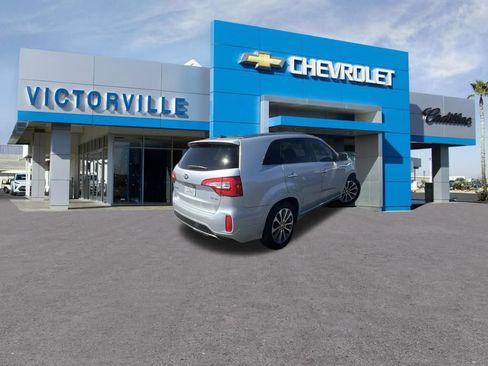 Used 2015 Kia Sorento SX FWD image 5