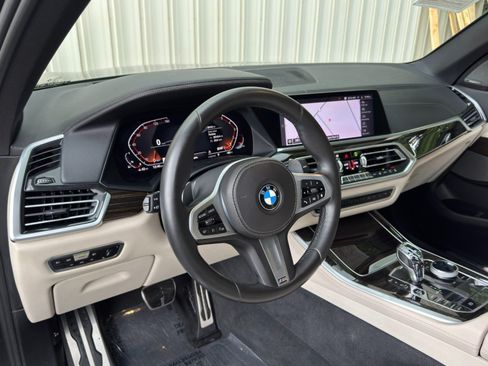 Used 2020 BMW X5 sDrive40i w/ M Sport Package RWD image 13