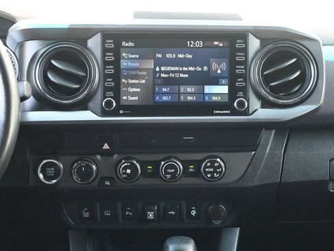 Used 2020 Toyota Tacoma TRD Sport w/ Technology Package AWD/4WD image 14