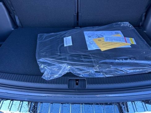 New 2026 Volkswagen Atlas SE image 18