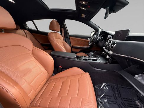 Used 2023 Kia Stinger GT2 w/ Option Group 020 image 15