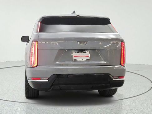 Used 2026 Cadillac Escalade IQ Luxury 2 w/ LPO, Premium Carpet Package AWD/4WD image 6