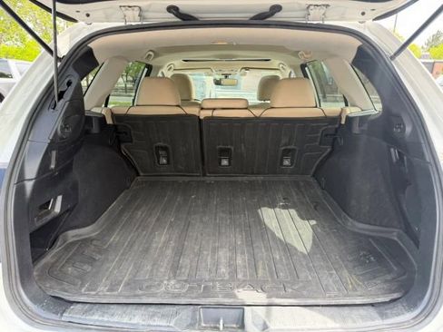 Used 2017 Subaru Outback 2.5i Limited image 21