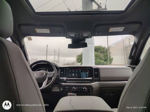 Used 2024 GMC Sierra 1500 SLT w/ SLT Premium Plus Package image 22