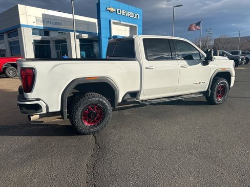 Used 2022 GMC Sierra 2500 AT4 image 29