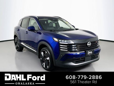 Used 2025 Nissan Kicks SR FWD image 1