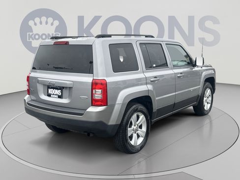 Used 2014 Jeep Patriot Latitude w/ Sun/Sound Group AWD/4WD image 11