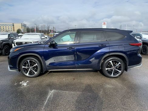 Used 2022 Toyota Highlander XSE image 9