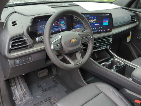 New 2026 Chevrolet Traverse LT FWD image 9