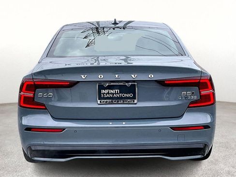 Used 2024 Volvo S60 B5 Core image 6