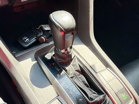 Used 2018 Honda Civic Sport Touring image 17