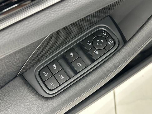 Certified 2024 Porsche Panamera 4 image 22