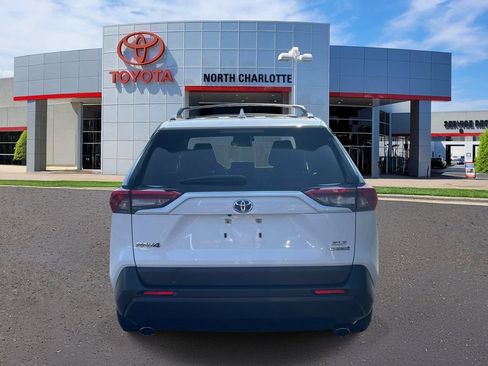 Used 2021 Toyota RAV4 XLE w/ XLE Grade Weather Package AWD/4WD image 7