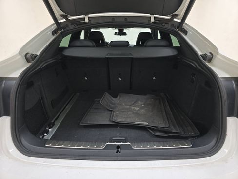 Used 2019 BMW X6 xDrive50i w/ M Sport Package image 14